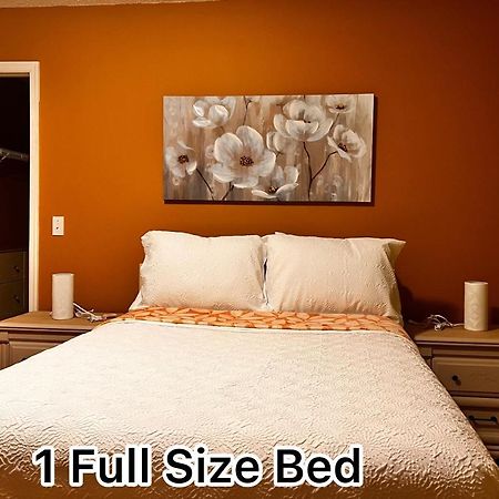 Modern Room With Shared Bathroom Alafaya Екстериор снимка